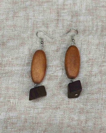 10  β σκουλαρικια ξυλινα μακροστενα (1)